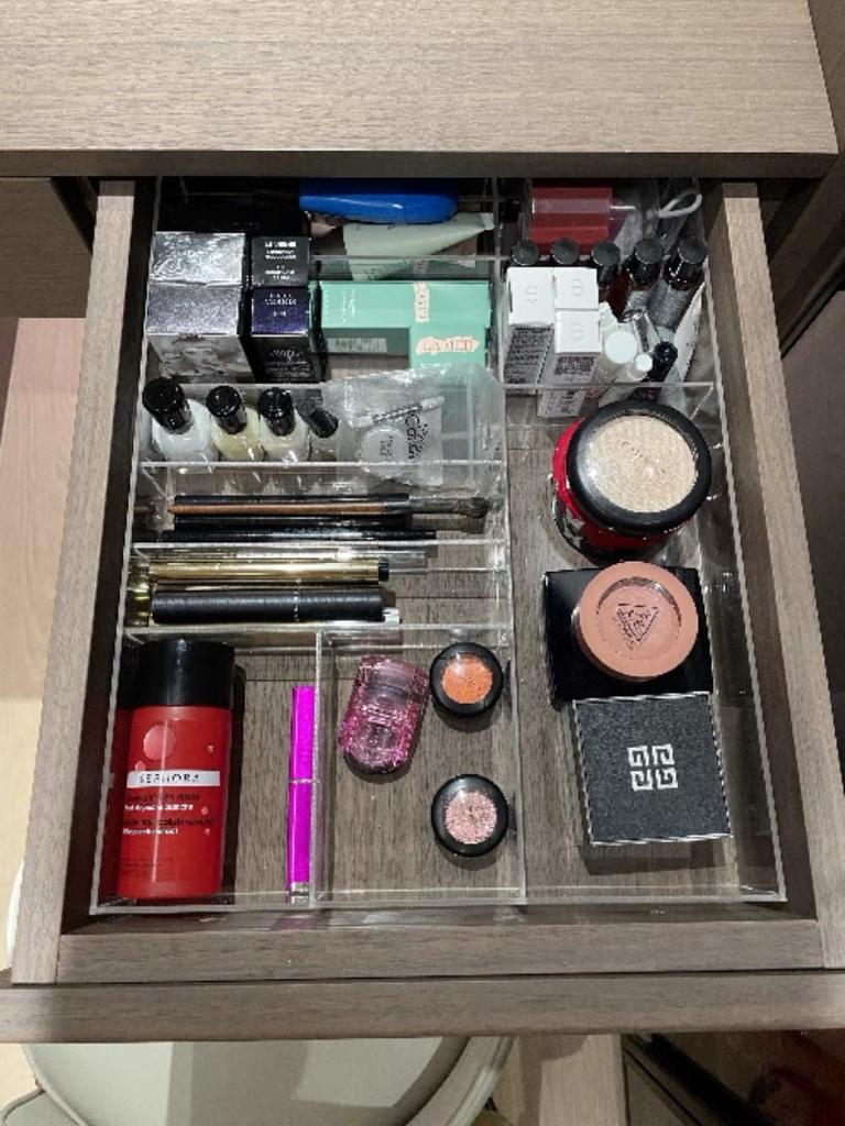 customized acrylic tray, acrylic tray, makeup tray, makeup box, makeup organizer, makeup tray, makeup box, home organization